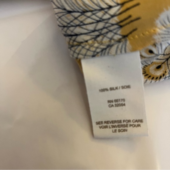 Free People, 100% silk blouse, yellow/gold and black print blouse. - Picture 11 of 12